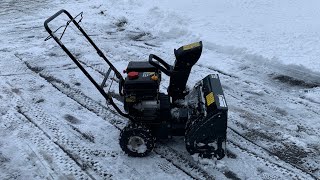 22” Bolens snowblower, the perfect city snowblower. Watch me fix it.