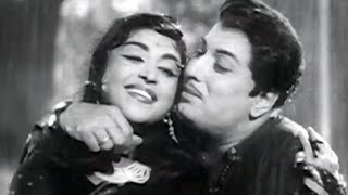 Kallirukkum Roja Malar - Thaayin Madiyil Tamil Song - MGR, Saroja Devi