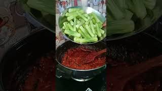 சுவையான முருங்கைக்காய் தொக்கு  /Drumstick curry/ Murungaikkai Thokku recipe in Tamil