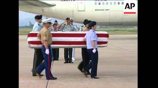 Clinton attends repatriation ceremony for US soldiers killed in Vietnam war