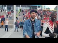 after the game liverpool fans celebrate fa cup final