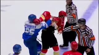 Raspye from KHL takes on the entire team!