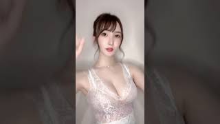 【TikTok 　巨乳】巨乳ちゃん　美白　TikTokエロ　エロ　#Shorts 　#美女　#Bigtits　#japanese