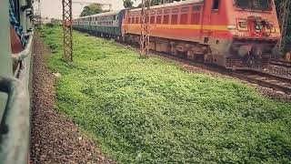 Agnibina (Bidhan) Express Meets Black Diamond Express Near Barddhaman.