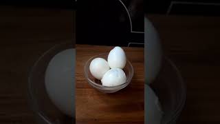 ডিম ছোলার সহজ পদ্ধতি | #Shorts #Egg #Clean