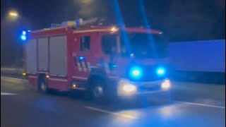 [PRIMEUR] Autopomp Brandweer Melle en Signalisatiewagen Melle met spoed onderweg naar interventie