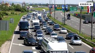 Velike gužve i kolone automobila stvaraju se na NP Lučko u smjeru mora