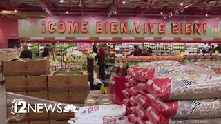 Shoppers check out new Vallarta Supermarket in Glendale