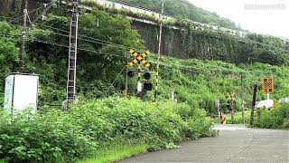 中央線「摺差第二踏切」　Chuo Line Surusashi No.2 railroad crossing　山梨富士3号　2016.9.4