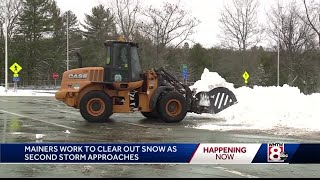 York County cleans up from first punch of snow to hit Maine