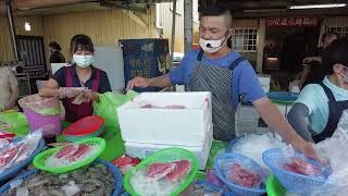 興達港觀光漁市興達港王中皇海鮮拍賣海鮮叫賣