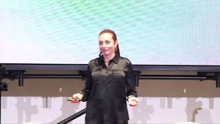 ქალის თხრობა ობიექტიდან სუბიექტამდე | Chiara Tilesi | TEDxModenaWomen