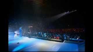Jay-Z - Hard Knock Life (Notorious B.I.G. / 2Pac Tribute) [Live at MSG]