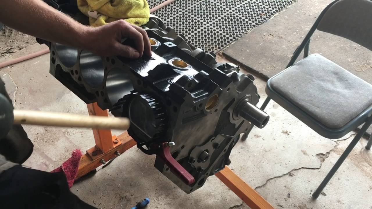 How To Install Pistons Fast And Easy Youtube