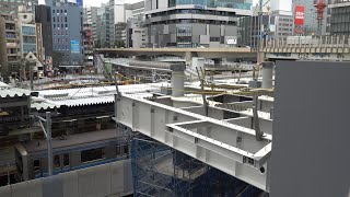 渋谷ストリームと渋谷駅南口駅舎、渋谷駅桜丘口地区を繋ぐ歩行者デッキの建設状況（2020年10月11日）