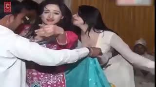 Wedding Hot Mujra Party By Crazy Girl Dance And  Public Kissing sexy dance