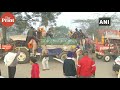 farmers break police barricades at tikri border ahead of republic day tractor rally