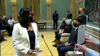 Women breaking barriers in Canadian politics