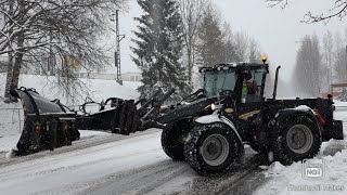 Viherpalvelut Hyvönen Wille 665 with Stark Relax Snowplow + Sortera Snowplow trucks passing