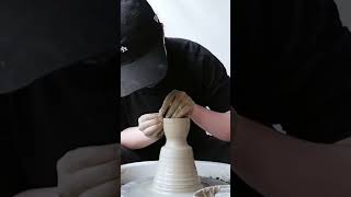 Throwing a Wine Cup on the Pottery Wheel 治愈系陶艺拉坯 | 跟我一起做高足杯吧·上