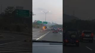 RAMBU PETUNJUK ARAH JALAN TOL SEMARANG -SOLO