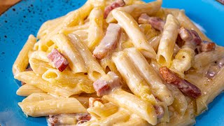 Baked pasta with carbonara sauce