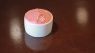 How to Make Pink Icing : Icing \u0026 Frosting