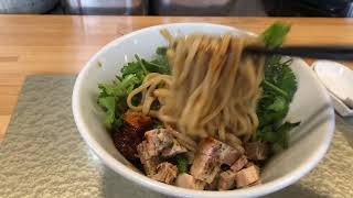 最強の「汁なし担々麺」ココに現る！