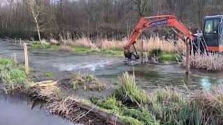 Weir removal on the river Chess in the Chilterns National Landscape