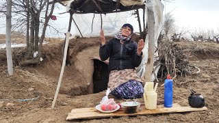 Grandma in the Cave: Traditional Cooking and Living in Nature⛰️🏕️