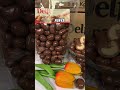 kasih tau mama kalian buat beli guys coklat