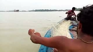 পশুর নদীর ইলিশ মাছ ধরলাম II Fishing boy life