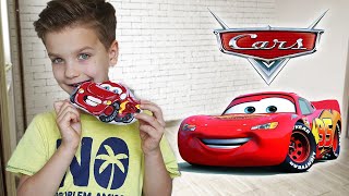 McQueen превращается в необычные машинки сладости и игрушки