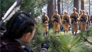 Movie! Japanese soldiers patrol the mountain, only to be ambushed by a Chinese hunter