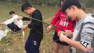 Qiaofu and 9 sisters went fishing together. Guess who caught the most fish?