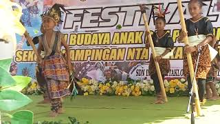 Juara 1 acara Lomba Festival seni budaya anak dan remaja dr SDK Kloanglagot