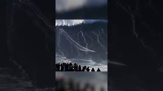 GERMAN SURFER RIDES 115 FOOT WAVE🏄‍♂️🏄‍♂️#shorts #surf sebastiansurfs/IG