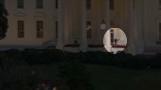 Man barges in White House within seconds
