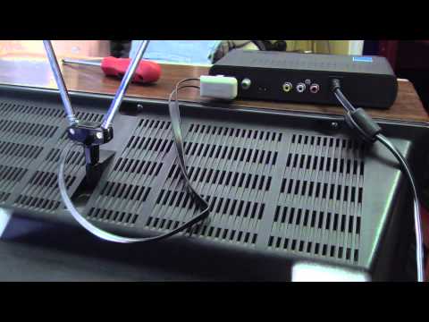 Hooking up a Digital TV Converter Box Hooking up a Digital TV Converter Box