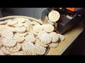 Rice cake making machine