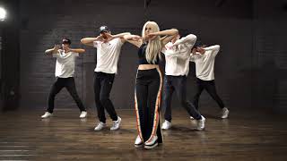 Ava Max – Sweet But Psycho (The Williams Fam Dance)