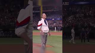 President George W. Bush throws out first pitch at World Series 🔥 ⚾️ #worldserie