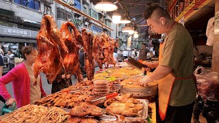 中国重庆市中心早市美食，IShowSpeed来中国吃的荣昌卤鹅，重庆人从小就吃的油茶，糯米饺子，只要10元的自助餐，麻辣鲜香的白砍鸡，一棵大树下面的炒菜摊，现包现卖的粽子，网红背篼烧白，高楼背后的市场