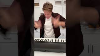 FREE Masterclass! Check my profile to join my piano Masterclass for free! #piano #pianist #tutorial
