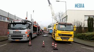 Tientallen auto's in beslag genomen bij autobedrijf Penders