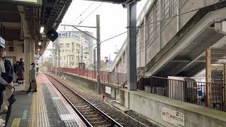 【相模線】海老名駅2番線各駅停車橋本行きE131系500番台到着