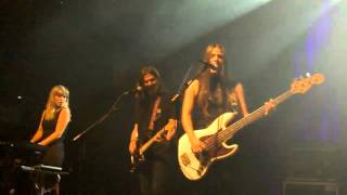 Belako - Track Sei @ Kafe Antzokia Bilbao (27/11/2015)