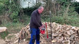 How to quickly start a flooded chainsaw.