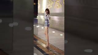 小姐姐差点摔了#shorts #街拍 #街拍美女