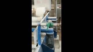 Inflow pressure screen in tissue paper making line
